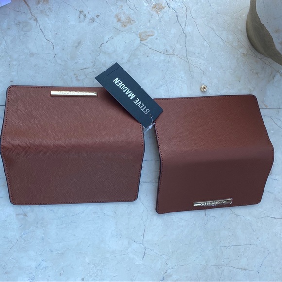 Steve Madden Cognac Brown Bi-Fold Wallet - Picture 4 of 6